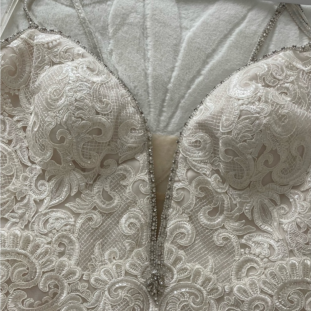 ⭐️Wedding Dress NWT⭐️ - Picture 12 of 12